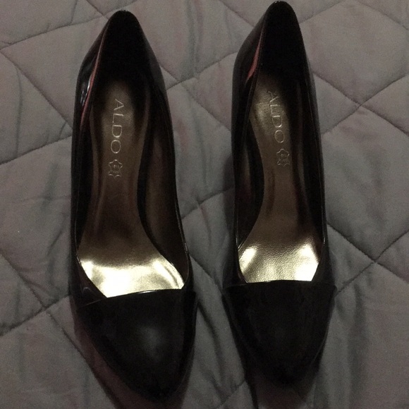 Aldo Black Patent Leather Pumps Size 9 - Picture 2 of 4